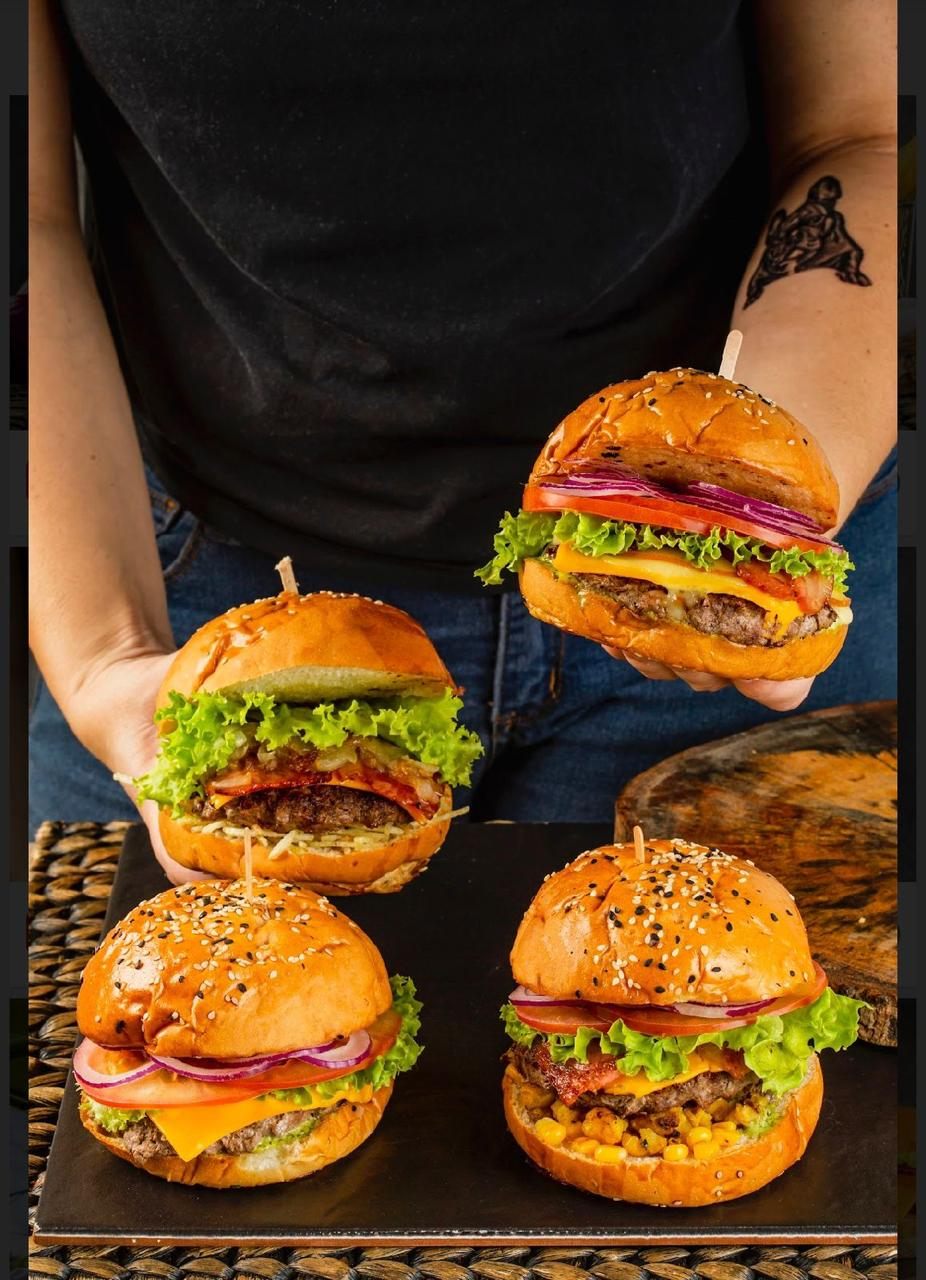 Hamburguesas Matilda reci&eacute;n servidas